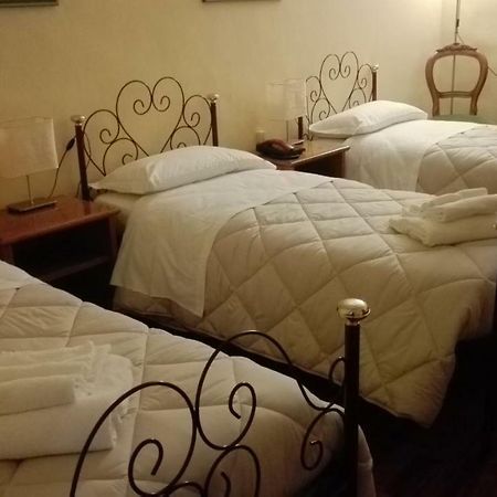 Hotel Camerlengo Corridonia Bagian luar foto